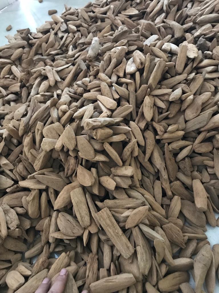 Agarwood brun chip merauke asgon grade AB